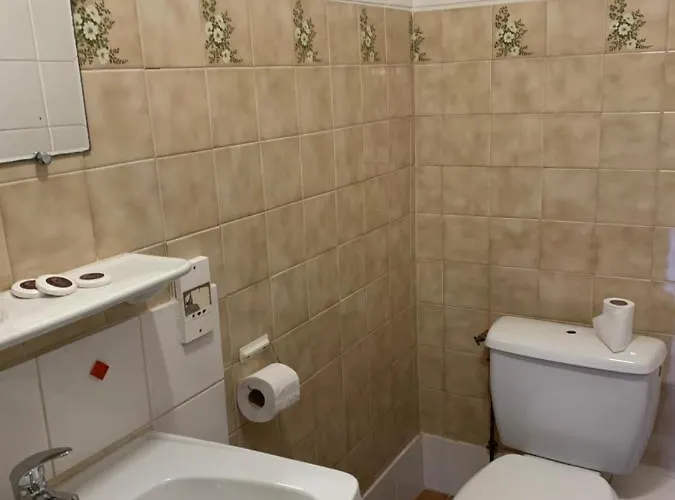 Le Cosy Отель Pont-de-Cheruy