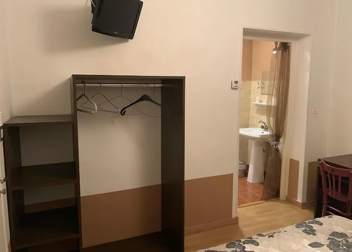 Отель Le Cosy 3*